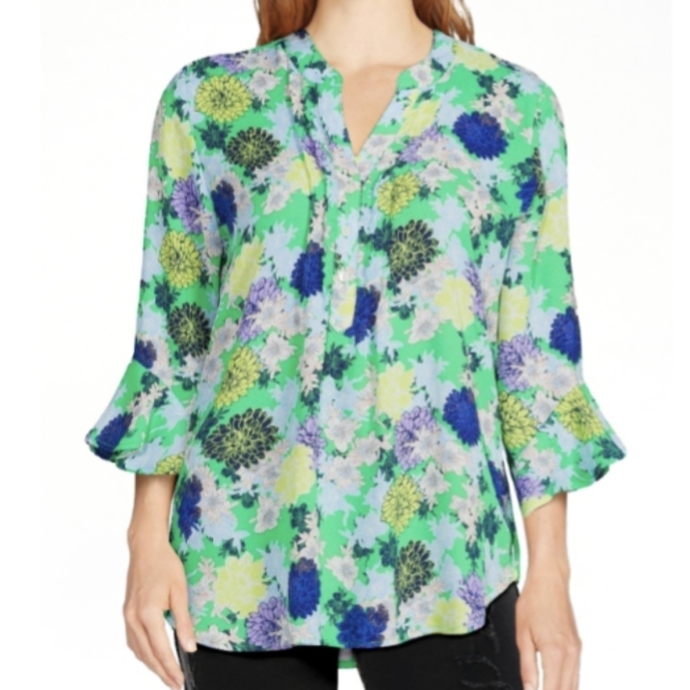 Pioneer Woman Green Floral Ruffle Blouse Size S Relaxed V-Neck NWT